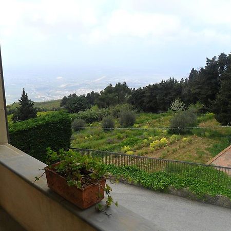 Eremo Hotel Casa Del Sorriso Erice Eksteriør billede