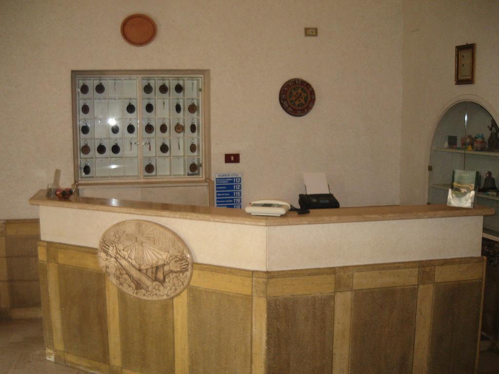 Eremo Hotel Casa Del Sorriso Erice Eksteriør billede